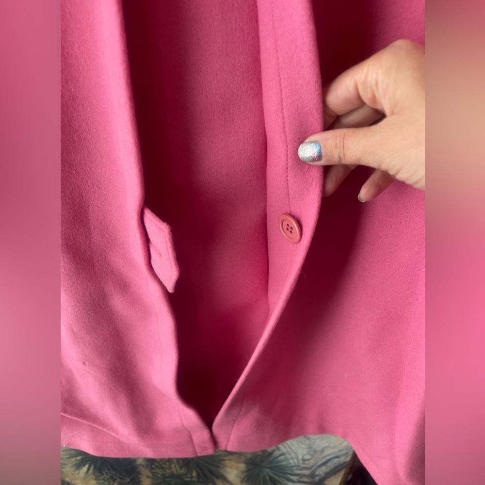 Pink coat - Picture 8 of 10
